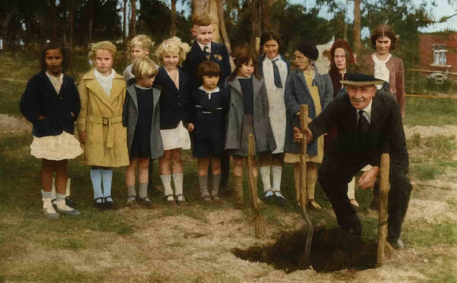 Eraring School c. 1936. AI altered image